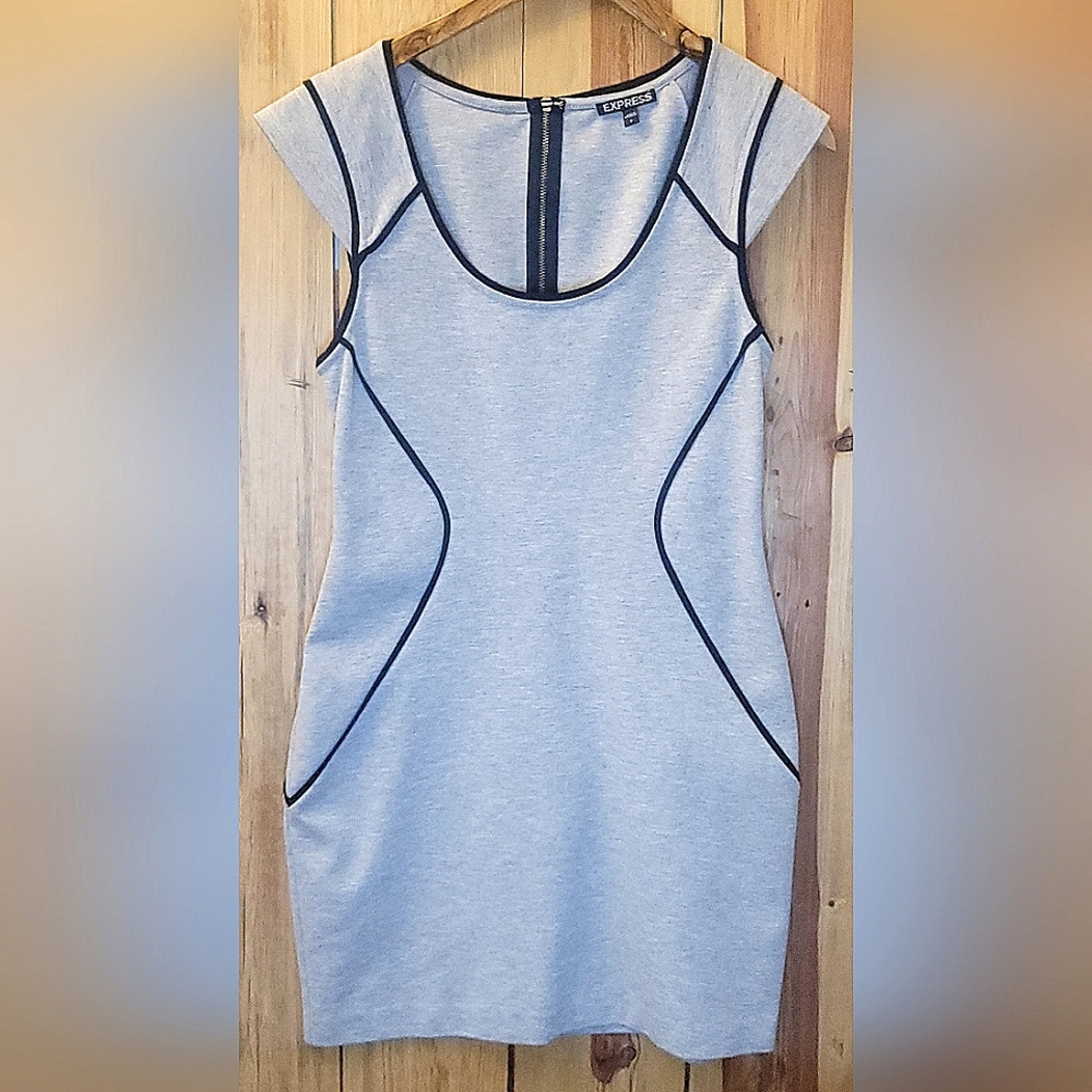 Express Bodycon White Cap-sleeved Mini with Black Piping | Size 8